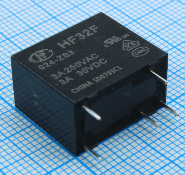 HF32F/024-Z3 (3А, один контакт на переключение)